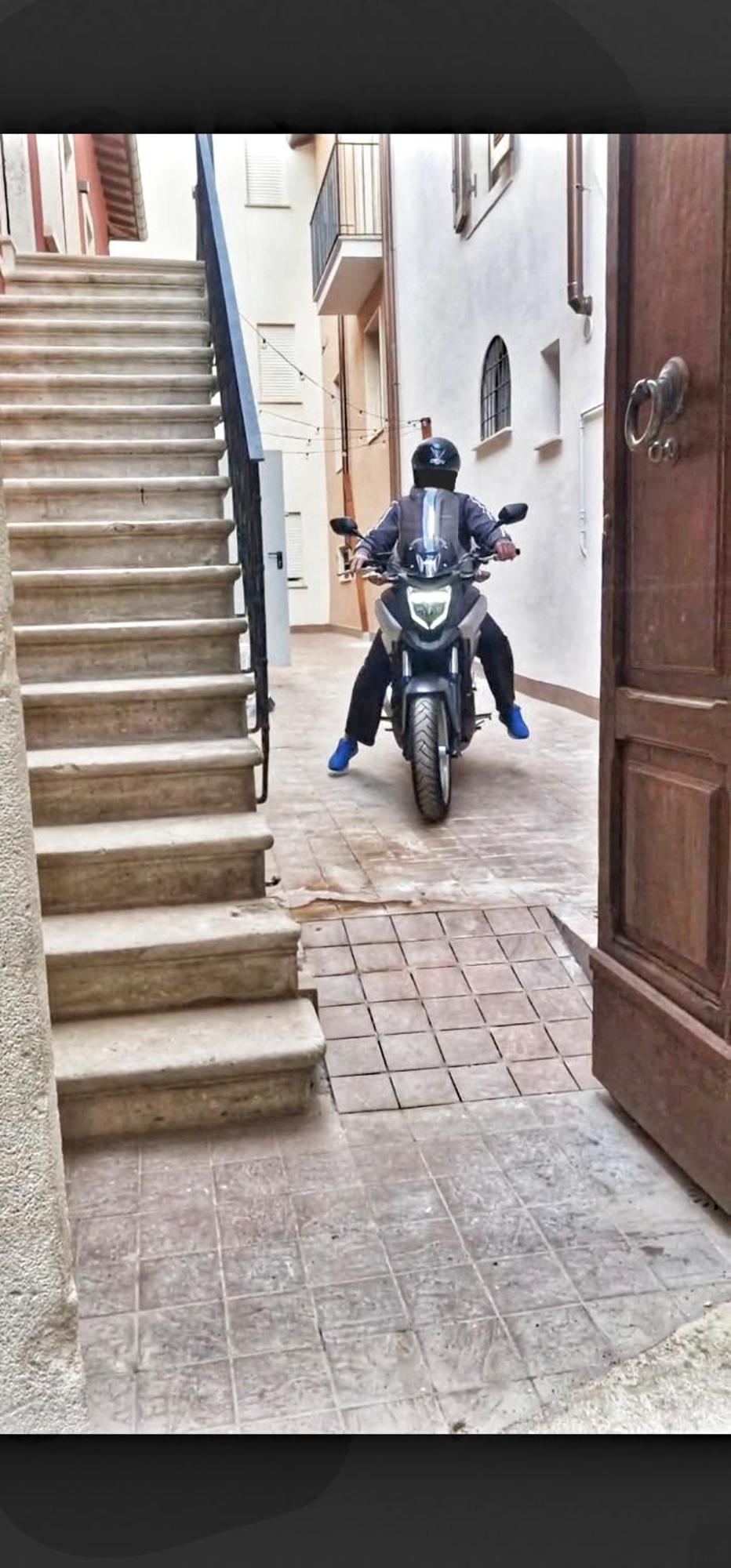 Vagabondando Travel House Villa LʼAquila Dış mekan fotoğraf