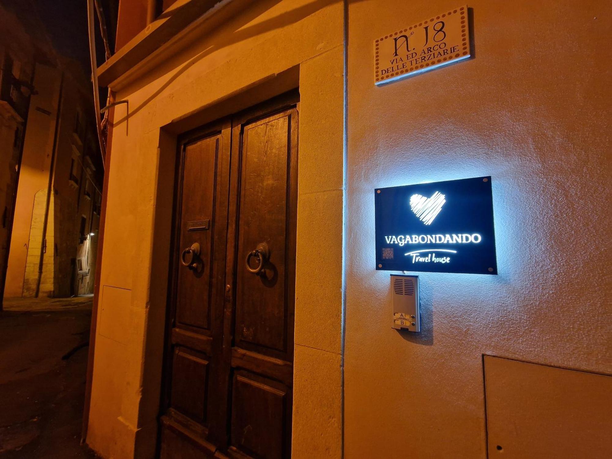 Vagabondando Travel House Villa LʼAquila Dış mekan fotoğraf